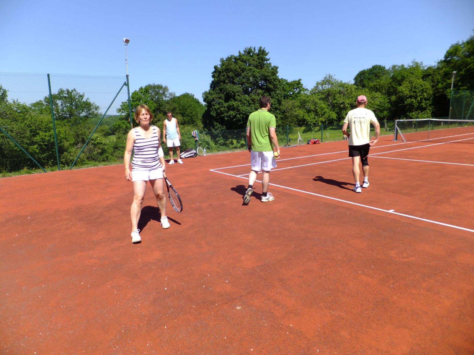 La Vache Tennis Prive Crux-la-Ville Exteriér fotografie